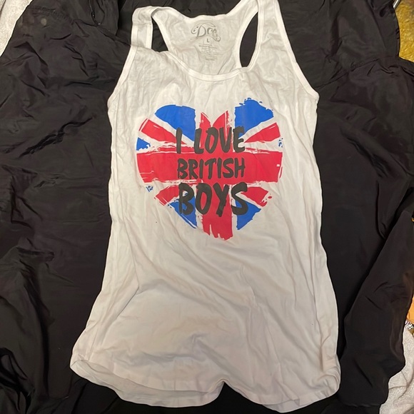 Graphic Tank - Picture 1 of 3